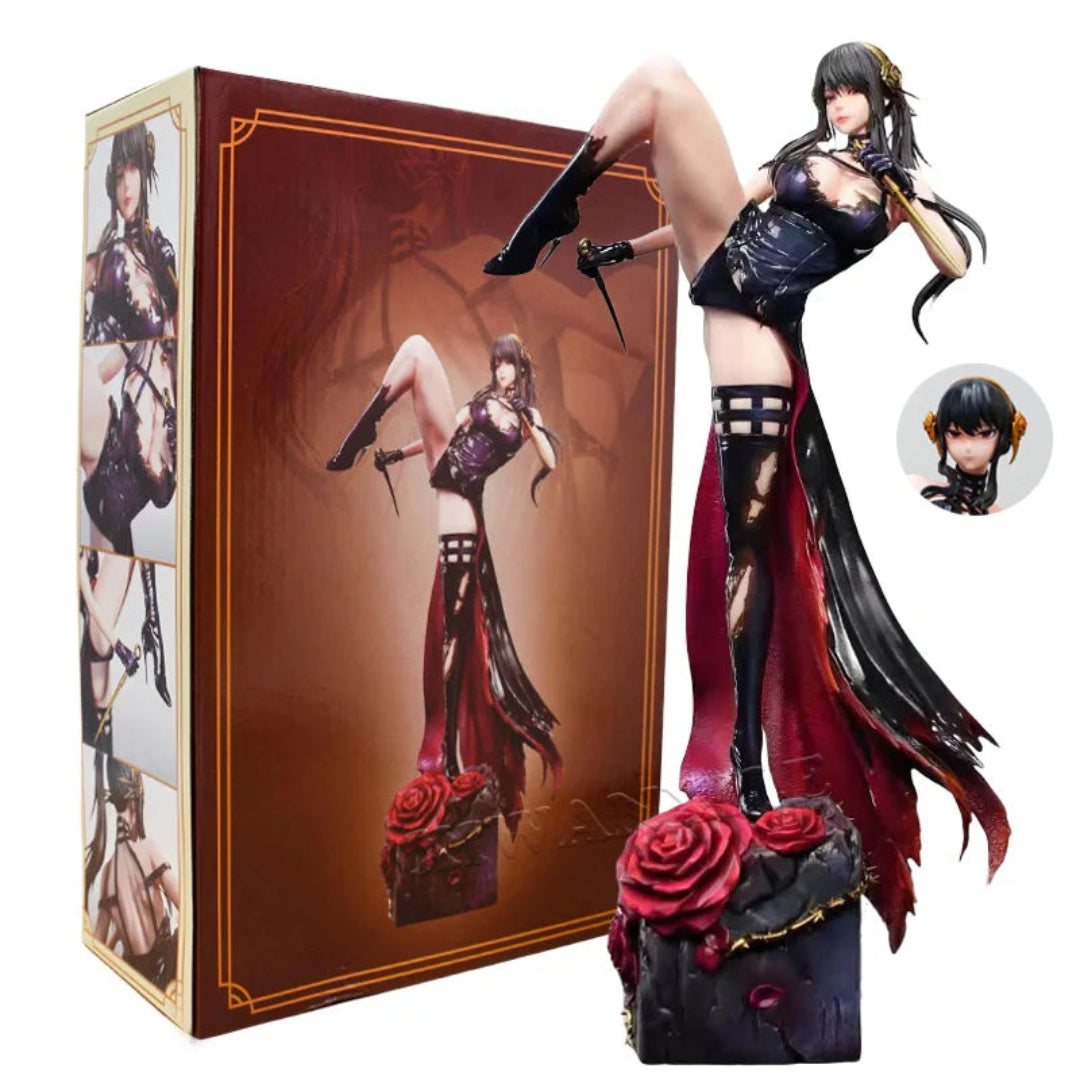 Throne Princess Yor Forger Black Dress (30cm) Figure