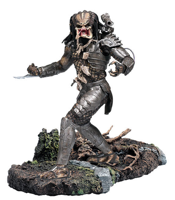 McFarlane Predator Figure 7.5 Inches (19cm)