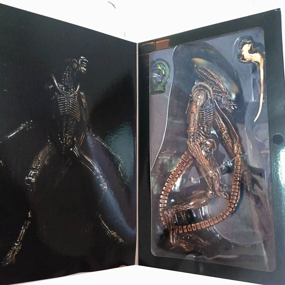 NECA Alien 3 Ultimate Dog Alien 18cm Action Figure