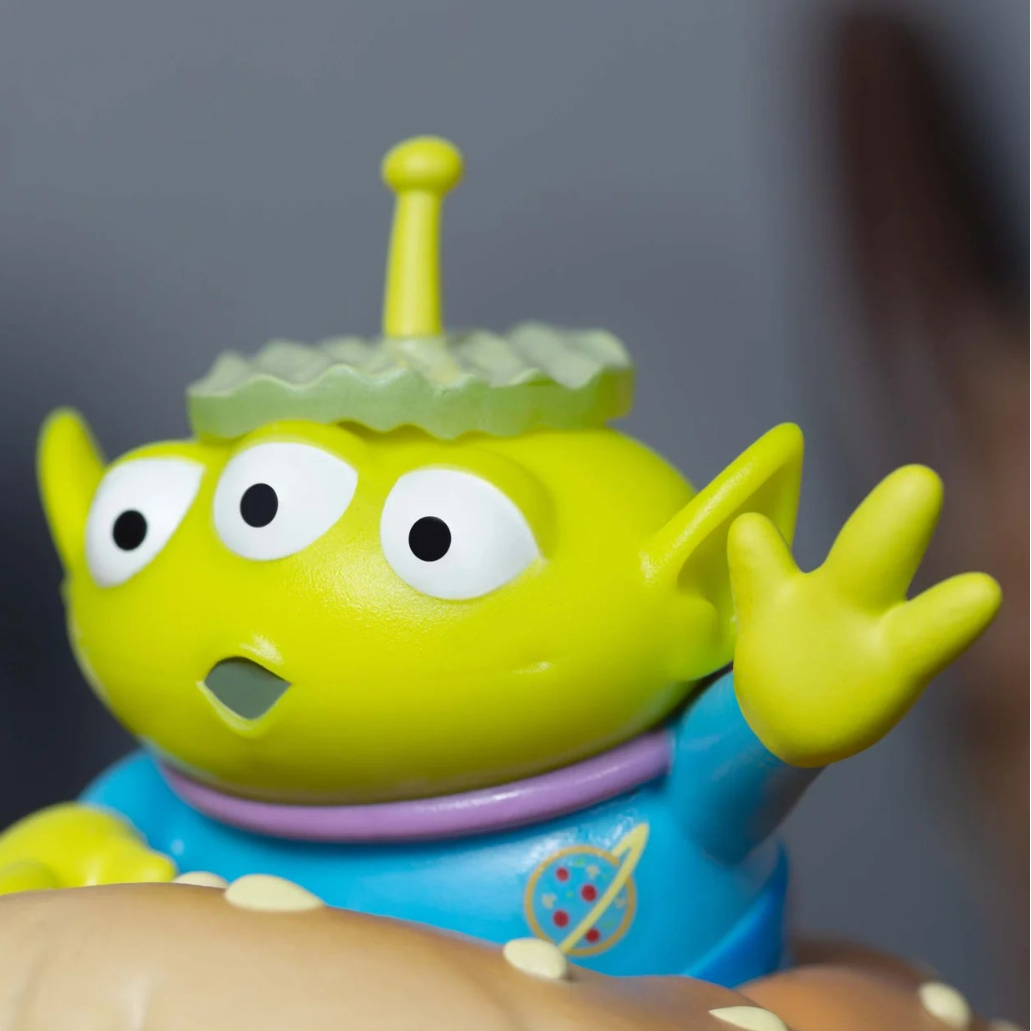 Soap Studio Pixar Aliens Burger Day figure