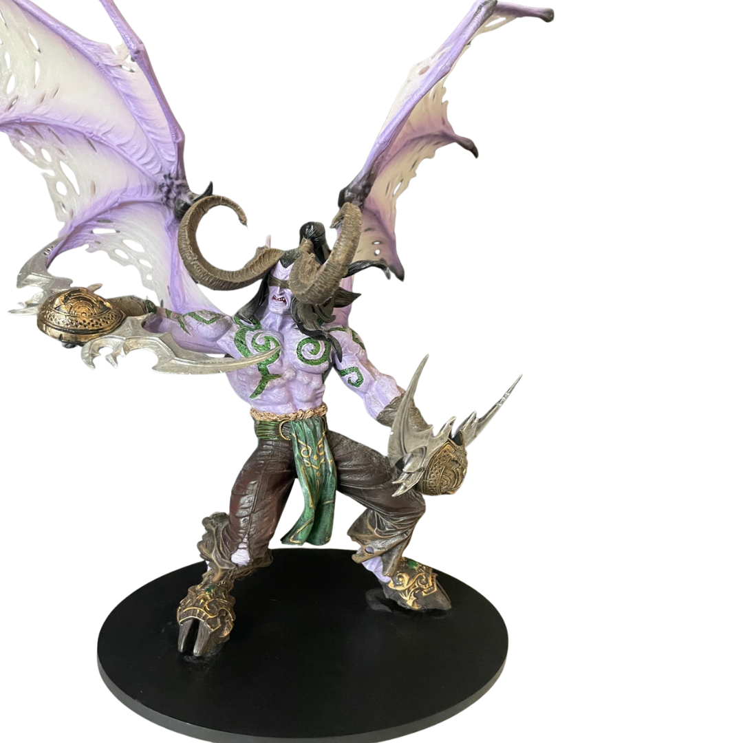 DC Unlimited Blizzard Illidan Stormrage (World Of Warcraft) Deluxe Collector Figure